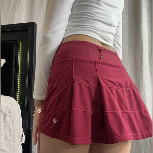 -SOLD- Lululemon pace rival skirt - Picture 10 of 11